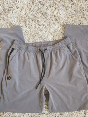 VUORI Elevate Kore Pant Men's Size M Gray
